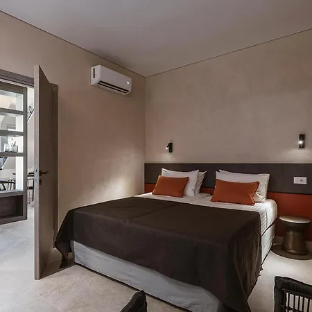 아파트 Grand Residences 하니아