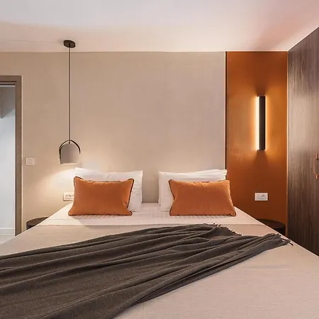 Grand Residences 아파트 하니아