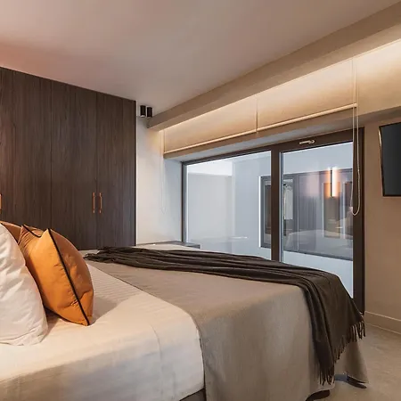 Grand Residences * 하니아