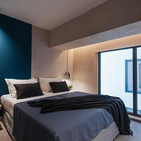 Grand Residences *